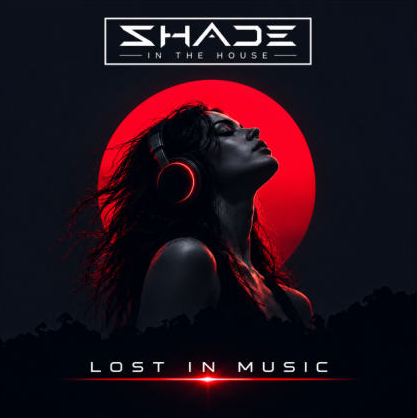 Portada Lost in the Music: mujer con auriculares frente a un círculo rojo